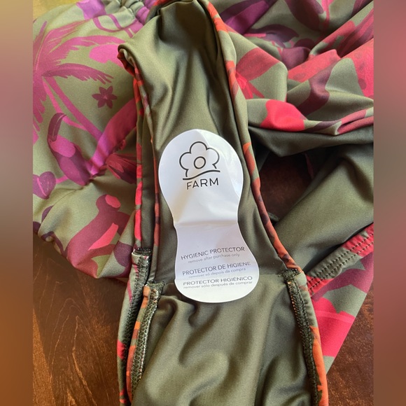 Farm Rio NWT Sz SM Brazilian design Halter one -piece swimsuit; jungle pattern. - Picture 8 of 13